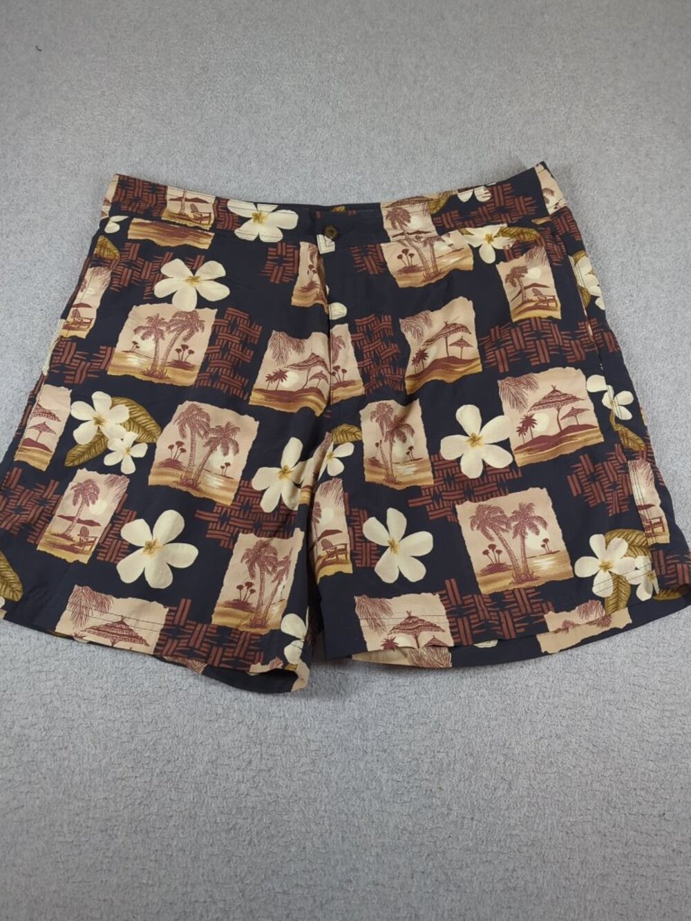 Tommy Bahama Swim Trunks Men's XL Floral Hawaiian Lined Pockets 100% Nylon